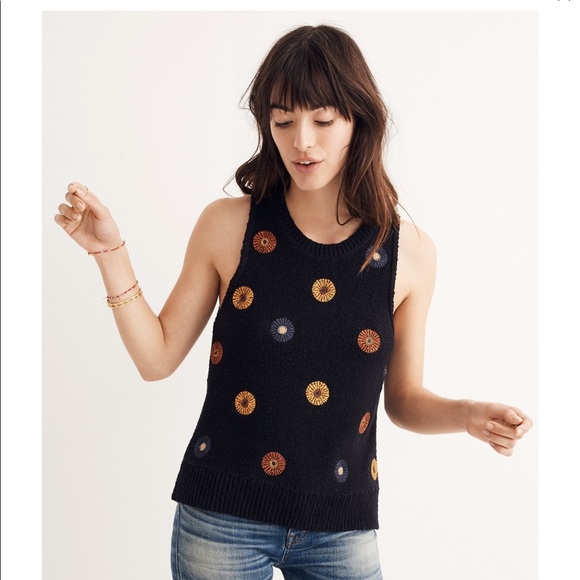 Madewell Tops - Embroidered sweater tank - EUC - size L